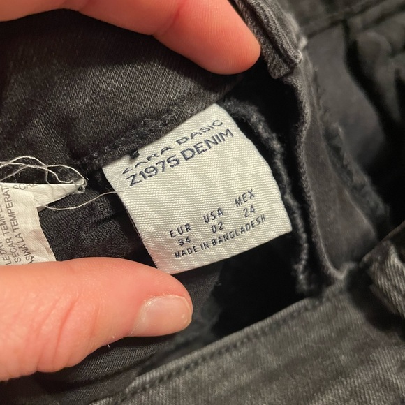 Zara cropped/ankle jeans, size 2 - Picture 4 of 5